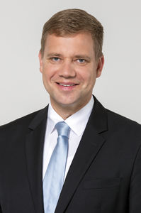 Bezirkstagspräsident Dr. Olaf Heinrich