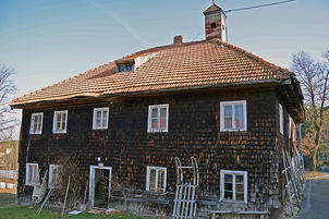Das denkmalgeschützte Geburtshaus des Heimatschriftstellers Paul Friedl.
