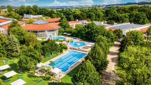 Luftaufnahme der Rottal Terme Bad Birnbach. 
