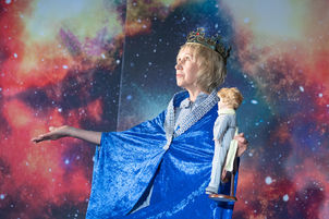 Christine Reitmeier spielt für Klein und Groß das Stück „Der Kleine Prinz“.
